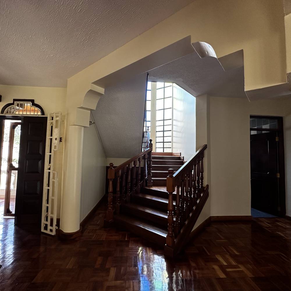5 Bedroom + DSQ House, Runda, Foyer